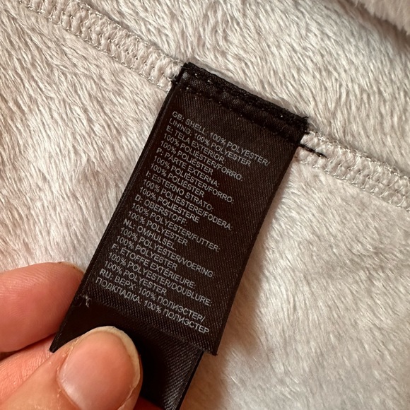 Woman’s North Face Sweater Fleece - Picture 11 of 11